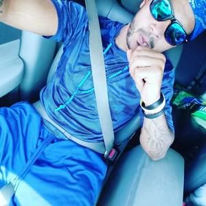 Meet your Posher, Troy